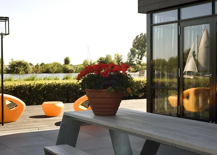 Als Het Golft 4* Roelofarendsveen